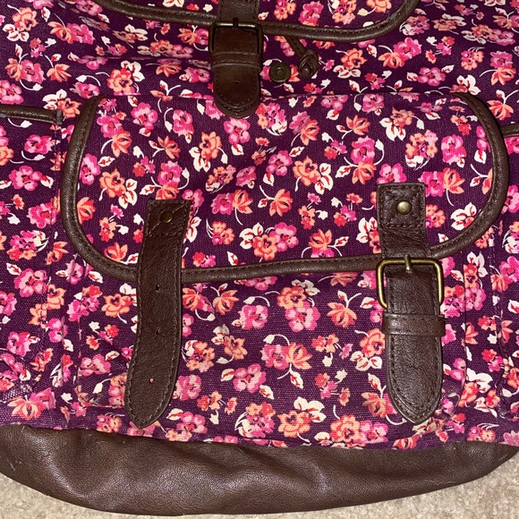 Aeropostale Floral Backpack - Picture 2 of 6